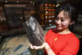 贵州女孩暴走无人区，5年捡600多颗陨石，拒绝天价收购，后来怎样图片