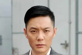 程愫花21年把丈夫捧红，但丈夫成名后却娶了新欢，程愫经历了什么图片