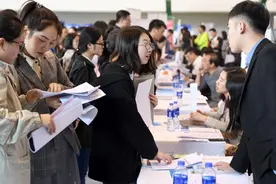 张雪峰多次推荐，更适合寒门学子的4大专业，就业率高、前景好图片