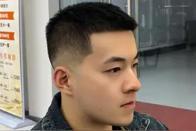 男人都该剪一款“寸头”发型，简洁干练，真的太帅了！图片