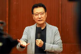 火力全开！蓝绿媒体战，赵少康一台打五台，民进党心生恐惧！图片