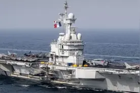 美国一声令下，英国增兵亚太，法国也下挑战书，要派航母威慑中国图片
