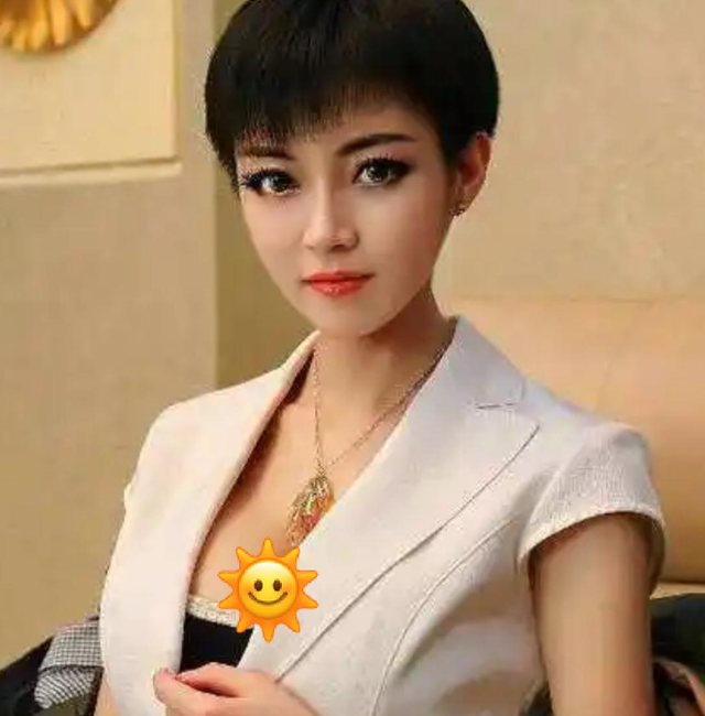 从陕北放羊娃到被贴标签，她因身材被记住十年，也被困了十年