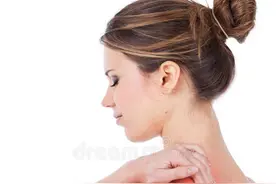 女士颈椎按摩仪图片
