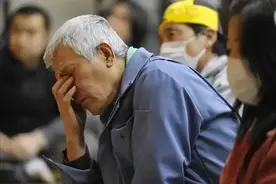 62岁大伯为防老年痴呆，每天都吃两个核桃，一年后检查情况怎么样图片