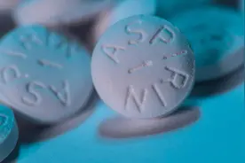 阿司匹林这些不为人知的副作用，如果您一个都不知道！真让人担心图片
