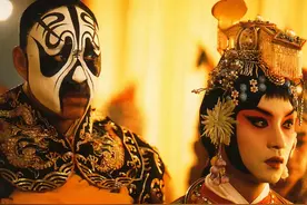 豆瓣9.6《霸王别姬》，上映30年后五刷，才看懂李碧华写的那句话图片