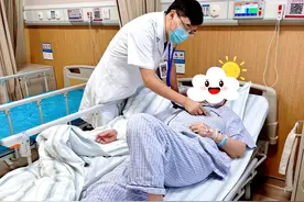 女子胸痛频发“凶手”竟是二手烟，医生提醒：吸烟不仅伤肺更伤心图片