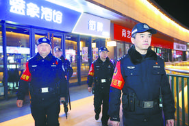 哪里有警情，民警就会第一时间出现在哪里！图片