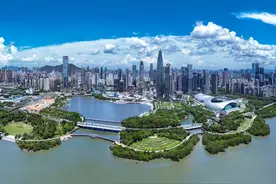 【深圳特区报】深圳中考成绩今日公布 考生可通过短信、网站以及微信公众号等方式查询图片