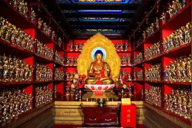 居士吃饭不往功德箱放钱，背因果吗？图片