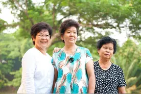 三位退休老太自驾游，5天行程还没结束，30年姐妹情走到尽头图片