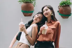 妻子出差在外，我和她的好闺蜜，度过了疯狂的一夜图片