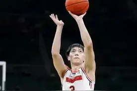 细看广东宏远新赛季CBA国内球员大名单，胡明轩成唯一顶薪图片