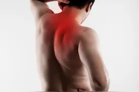 躺久之后就腰疼，甚至翻身都困难，为啥？提醒：别忽视这2个问题图片