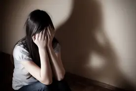 电影《抓娃娃》里的“苦难教育”，会让孩子变得更好吗？图片
