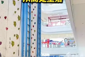 女童玩攀岩坠落后续：已死亡！知情人：6岁，开颅了，局长曝原因图片