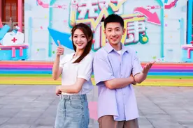张慧鑫和宋雪莹主持央视综艺《选对健康》，表现可圈可点后生可畏图片