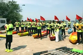 “艇”不一样！首届皮划艇表演赛在铁岭玩出新花样图片