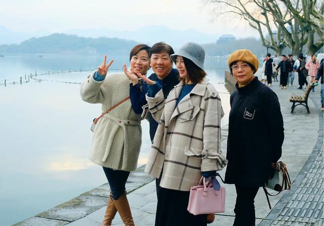 红参阿胶花胶可以一起煲汤吗 2026年花胶阿胶红参可以一起炖吗 红参阿胶花胶可以一起煲汤吗 2026年花胶阿胶红参可以一起炖吗