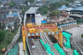 动海报 | 重庆地铁6号线东延工程正线全面进入铺轨阶段 建成后将与重庆东站接驳图片