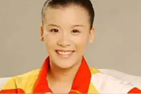 体操冠军桑兰瘫痪25年，获赔千万嫁富豪老公，今43岁仍白皙漂亮图片