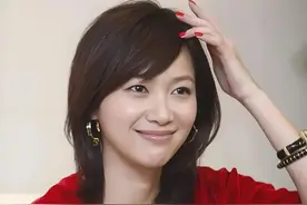 她的书法有多美？打开电脑就能看到她的个人字库，方正静蕾简体！图片