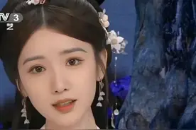 不愧央视审美！被毛晓彤女公子造型惊艳，对比欧美审美赢在大气层图片