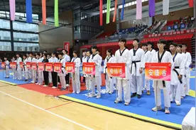 陕西省青少年跆拳道锦标赛收官 西安小将勇夺8枚金牌图片