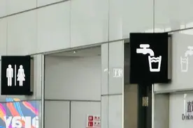 为什么饮水机总在厕所旁边？图片