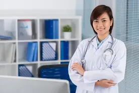 来租房的医学硕士说今年太难找工作了，她是递补录用进了三甲医院图片