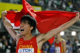 一个人战胜一个国家！老美花招频出？竟被强势碾压！图片