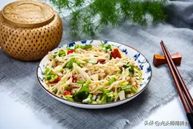 芫荽（yán sui），又名香菜，李时珍称其“能辟一切不正之气”图片