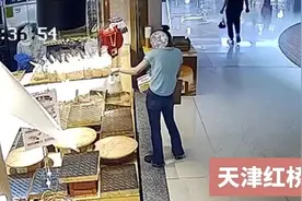 没有大案小案之分！女子频繁偷拿面包被抓图片