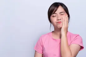 医生提醒：经常出现牙疼，不光因为吃甜食，或与这3个因素有关！图片