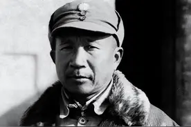 陈赓和张云逸一见面，连扇他两耳光，张云逸怒骂：你是哪路鬼神图片