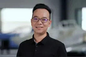 高中辍学，融资5亿美金，湖南“亡命之徒”豪赌飞行汽车图片
