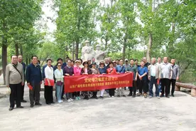 “银龄好声音”唱响党纪学习教育主题党日图片
