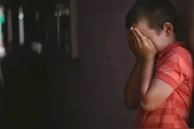 我一岁半母亲去世，后妈进门，从姥姥口中得知，原来后妈是我小姨图片