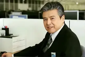 72岁三浦友和依旧帅气，痴情守护山口百惠43年，两个儿子没他好看图片