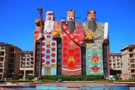 中国十大丑陋建筑物 ：昆山螃蟹，南京“卫生巾”，网友直呼辣眼睛图片
