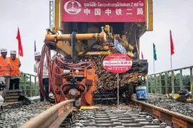 确定了！中国尼泊尔凿穿喜马拉雅建铁路，为何非修不可？图片