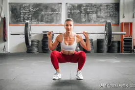 深蹲真有那么神？只说缺点，第一个就劝退无数人！图片