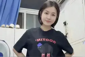 四川一医院女护士，颜值惊艳气质清纯，网友：长得像李佩霞图片