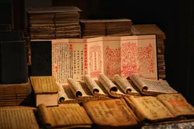 明年蛇年，双春闰月加青蛇，有啥讲究？三种人要穿红，哪三种人？图片