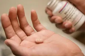 发现室友柜子里的必妥维，才知道他感染了艾滋病图片
