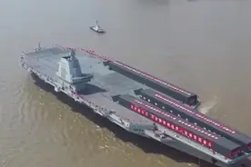 14艘舰艇，220000吨排水量，福建号航母编队战力仅美国八成？图片