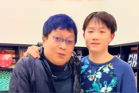 王为念：孙子14岁身高1.83米，颜值比爷爷高图片