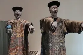 电影里的僵尸为什么都穿清朝的官服？图片