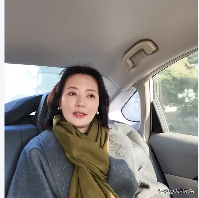 她是央视最惨女主持，男友被判死缓，丈夫惨死狱中，48岁孑然一身